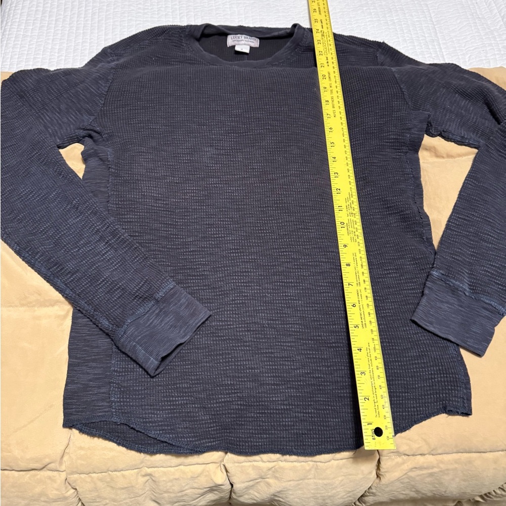 Lucky Brand Charcoal Knit Tee waffle type. Men’s